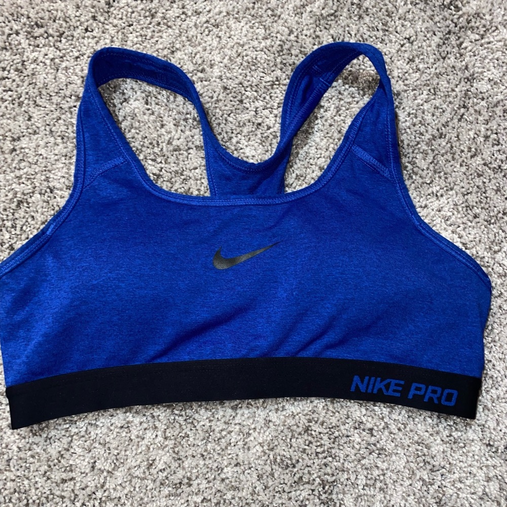 Nike sports bra